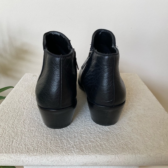 Sam Edelman Black Leather Booties, Size 37 European. - Picture 9 of 14